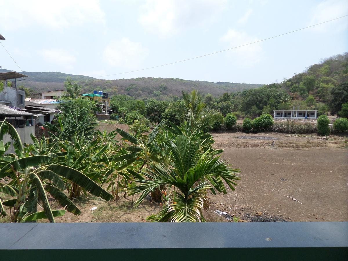 ホテルAtithi Farm House Borlai エクステリア 写真